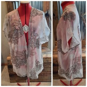 New sheer floral M coverup kimono tan lace Cal Style